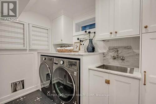 2359 Canso Road, Oakville, ON - Indoor Photo Showing Laundry Room