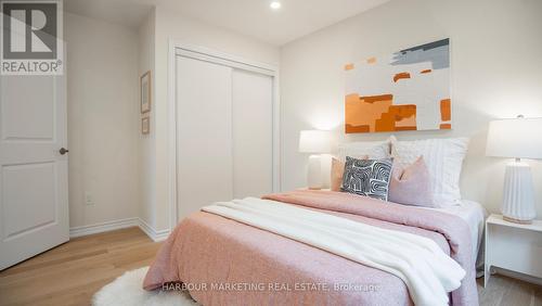 664 Grand Ridge Avenue, Oshawa, ON - Indoor Photo Showing Bedroom