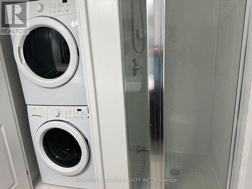 916 - 89 South Town Centre Boulevard, Markham, ON - Indoor Photo Showing Laundry Room