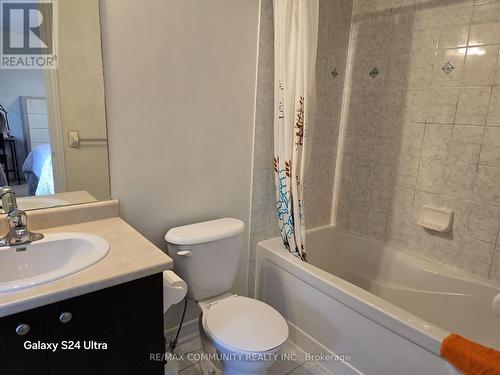 Main - 74 Hammersly Boulevard, Markham, ON - Indoor Photo Showing Bathroom