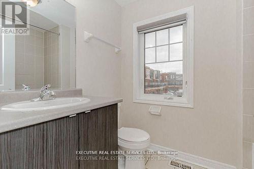 43 Pearman Crescent, Brampton, ON - Indoor Photo Showing Bathroom