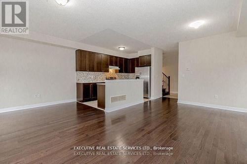 43 Pearman Crescent, Brampton, ON - Indoor Photo Showing Kitchen