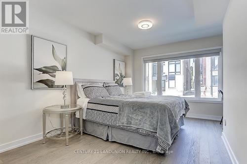 31 Ingersoll Lane, Richmond Hill, ON - Indoor Photo Showing Bedroom