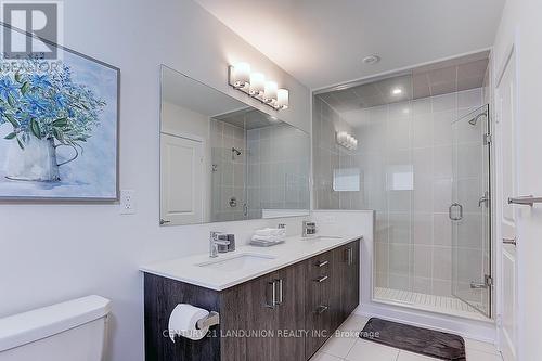 31 Ingersoll Lane, Richmond Hill, ON - Indoor Photo Showing Bathroom