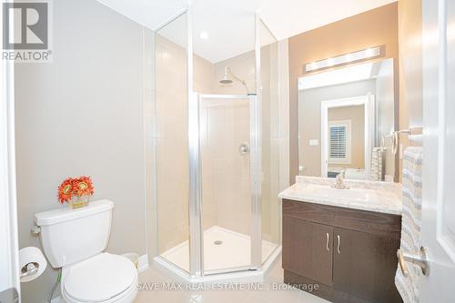 16 Casserley Crescent, New Tecumseth, ON - Indoor Photo Showing Bathroom