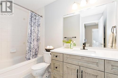 66 John W Taylor Avenue, New Tecumseth, ON - Indoor Photo Showing Bathroom