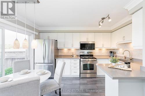 66 John W Taylor Avenue, New Tecumseth, ON - Indoor Photo Showing Kitchen