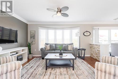 66 John W Taylor Avenue, New Tecumseth, ON - Indoor Photo Showing Living Room