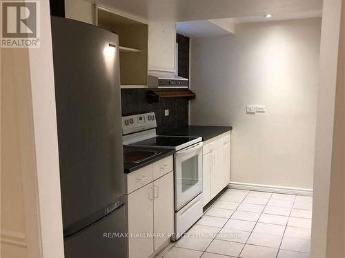 Bsmt - 99 Carlson Drive, Newmarket, ON - Indoor Photo Showing Kitchen