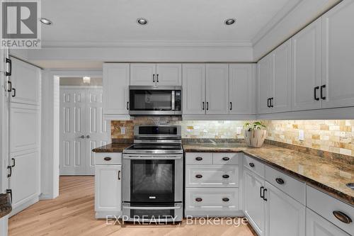 161 - 6 Bella Vista Trail, New Tecumseth, ON - Indoor Photo Showing Kitchen