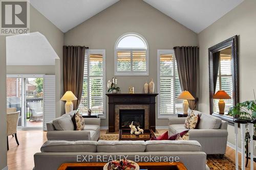 161 - 6 Bella Vista Trail, New Tecumseth, ON - Indoor Photo Showing Living Room With Fireplace