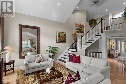 161 - 6 Bella Vista Trail, New Tecumseth, ON - Indoor Photo Showing Living Room