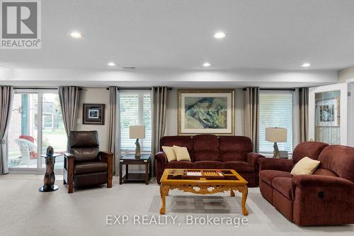 161 - 6 Bella Vista Trail, New Tecumseth, ON - Indoor Photo Showing Living Room