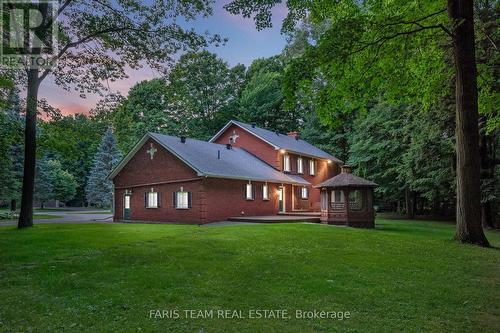 2087 Wilkinson Street, Innisfil, ON - Outdoor With Deck Patio Veranda