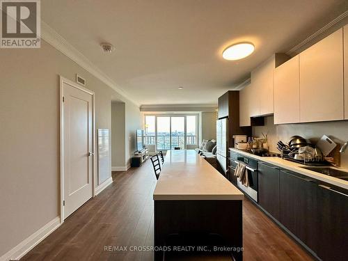 4505 - 8 Water Walk Drive, Markham, ON - Indoor Photo Showing Kitchen With Double Sink With Upgraded Kitchen