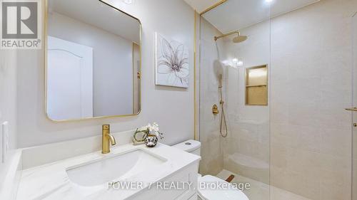 19 Arbourview Drive, Vaughan, ON - Indoor Photo Showing Bathroom