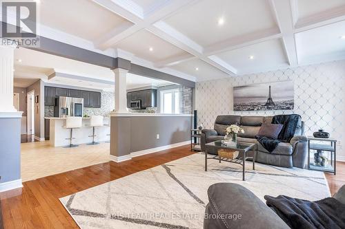 35 Princess Point Drive, Wasaga Beach, ON - Indoor Photo Showing Living Room