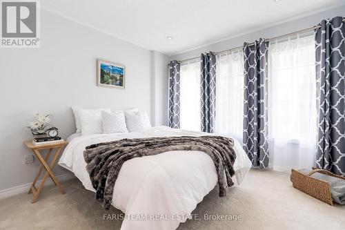 35 Princess Point Drive, Wasaga Beach, ON - Indoor Photo Showing Bedroom