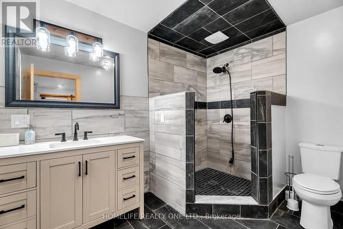 4055 Glen Cedar Drive, Ramara, ON - Indoor Photo Showing Bathroom