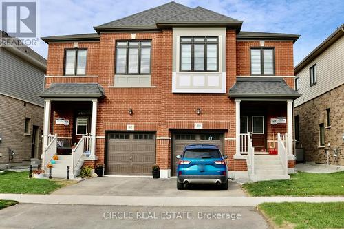 59 Phoenix Boulevard, Barrie, ON - Outdoor With Facade