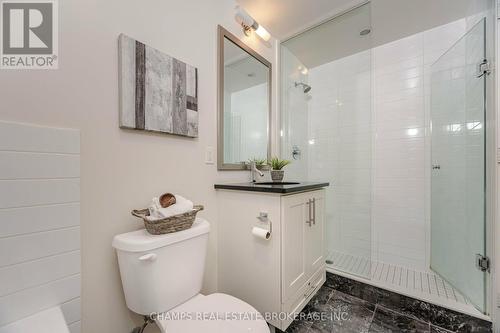 105 - 825 Church Street, Toronto, ON - Indoor Photo Showing Bathroom