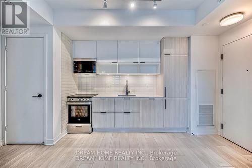 S451 - 35 Rolling Mills Road, Toronto, ON - Indoor Photo Showing Kitchen