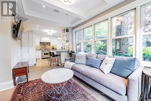 312 Glen Manor Drive, Toronto, ON - Indoor Photo Showing Living Room