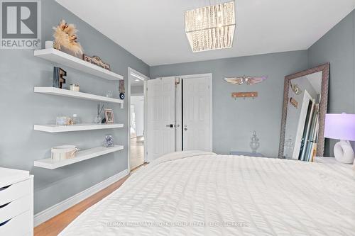 1546 Meldron Drive, Pickering, ON - Indoor Photo Showing Bedroom