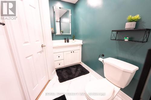 13 Short Crescent, Clarington, ON - Indoor Photo Showing Bathroom