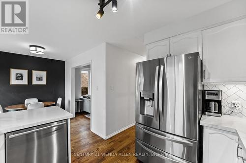 1781 Mcgill Court, Oshawa, ON - Indoor Photo Showing Kitchen