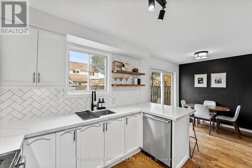 1781 Mcgill Court, Oshawa, ON - Indoor Photo Showing Kitchen