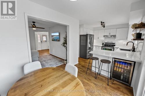 1781 Mcgill Court, Oshawa, ON - Indoor Photo Showing Kitchen