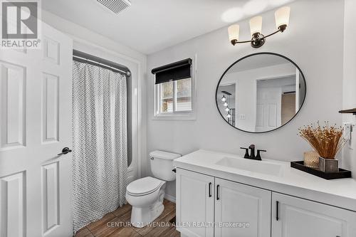 1781 Mcgill Court, Oshawa, ON - Indoor Photo Showing Bathroom