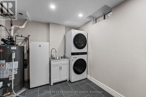 1781 Mcgill Court, Oshawa, ON - Indoor Photo Showing Laundry Room