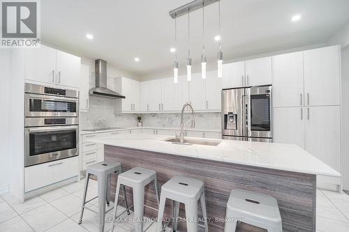 219 Lyle Drive, Clarington, ON - Indoor Photo Showing Kitchen With Upgraded Kitchen