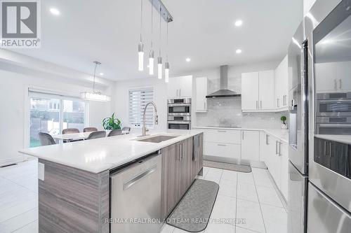 219 Lyle Drive, Clarington, ON - Indoor Photo Showing Kitchen With Upgraded Kitchen