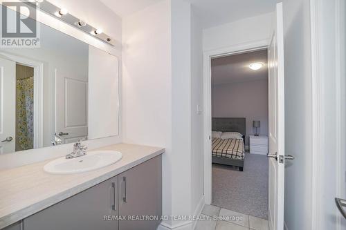 219 Lyle Drive, Clarington, ON - Indoor Photo Showing Bathroom