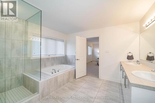 219 Lyle Drive, Clarington, ON - Indoor Photo Showing Bathroom