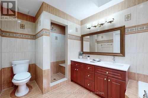 896 Kennedy Road, Toronto, ON - Indoor Photo Showing Bathroom