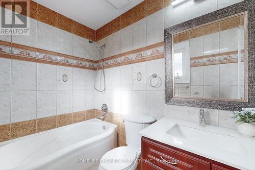 896 Kennedy Road, Toronto, ON - Indoor Photo Showing Bathroom