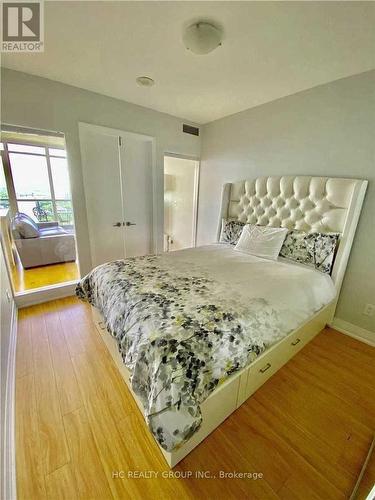 3010 - 25 Carlton Street, Toronto, ON - Indoor Photo Showing Bedroom