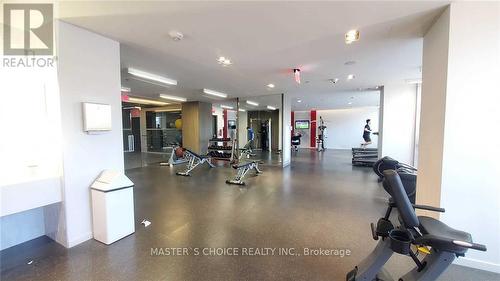 907 - 318 Richmond Street W, Toronto, ON - Indoor Photo Showing Gym Room