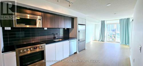 1103 - 75 Queens Wharf Road E, Toronto, ON - Indoor Photo Showing Kitchen With Upgraded Kitchen