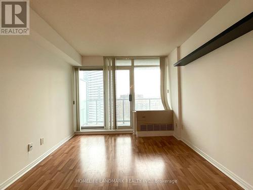 2001 - 5508 Yonge Street, Toronto, ON - Indoor Photo Showing Other Room