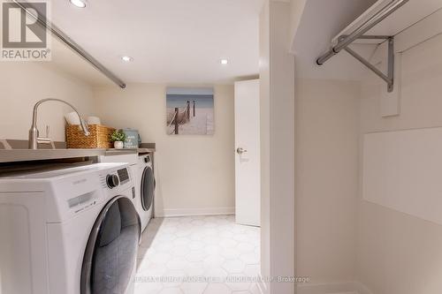 158 Fairlawn Avenue, Toronto, ON - Indoor Photo Showing Laundry Room