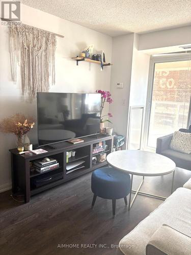 308 - 125 Western Battery Road, Toronto, ON - Indoor Photo Showing Living Room