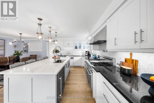 10 Greenyards Drive, Toronto, ON - Indoor Photo Showing Kitchen With Upgraded Kitchen