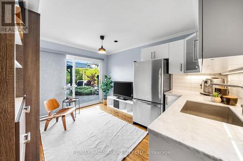 10 Greenyards Drive, Toronto, ON - Indoor Photo Showing Kitchen