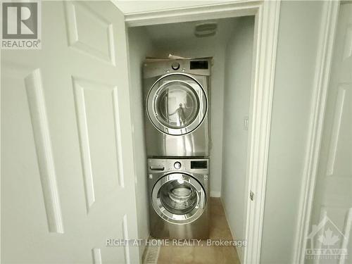 106 Lanceleaf Way, Ottawa, ON - Indoor Photo Showing Laundry Room