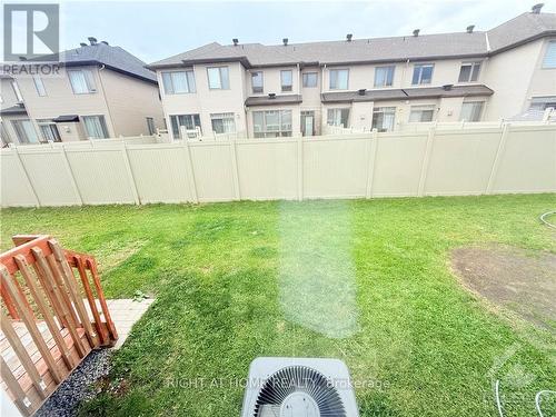 106 Lanceleaf Way, Ottawa, ON - Outdoor With Backyard